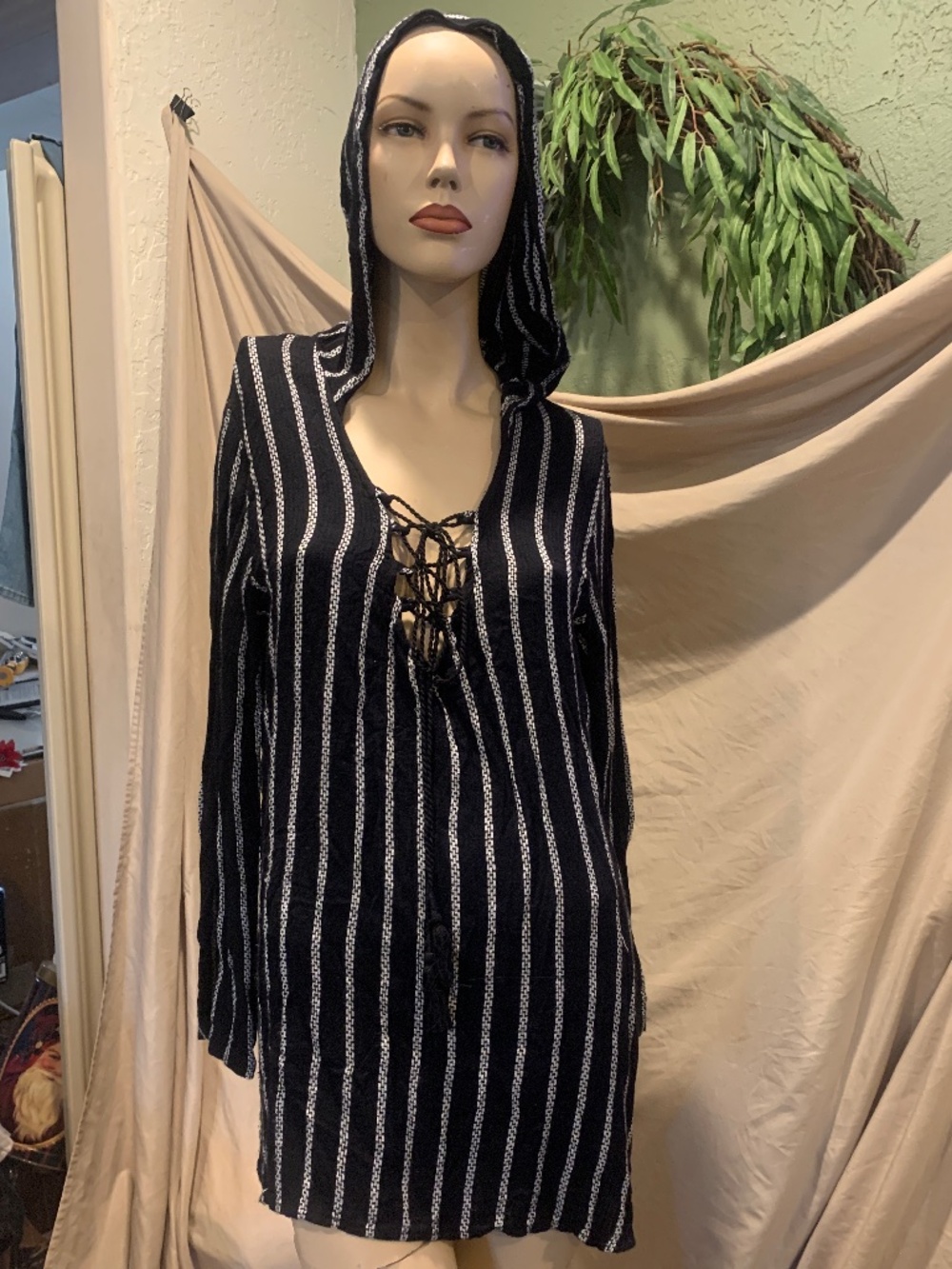 Billabong long sleeve pullover